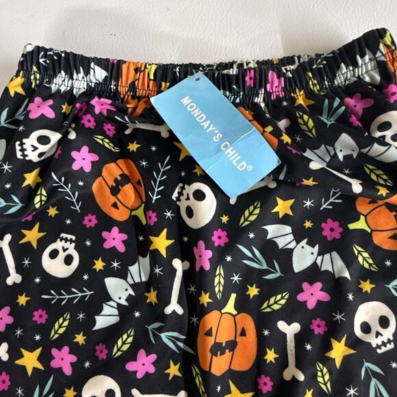 NWT Monday’s Child Girl's Black Halloween Themed Stretch A-Line Skirt Size 12 - Picture 8 of 8